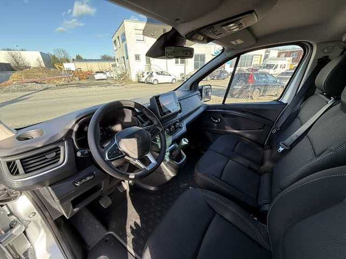 Renault Trafic Grand Evolution Blue dCi 150 9-Sitzer Grand Evolution Blue dCi 150
