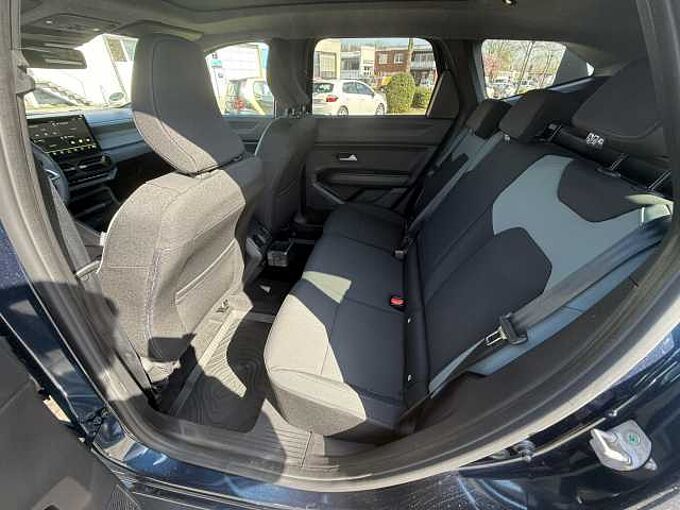 Dacia Bigster Extreme mildhybrid140 2 Wartungen gratis 