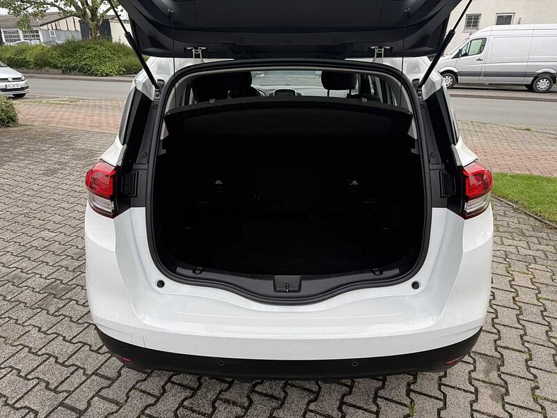 Renault Scenic TCe 140 Zen *GJR*